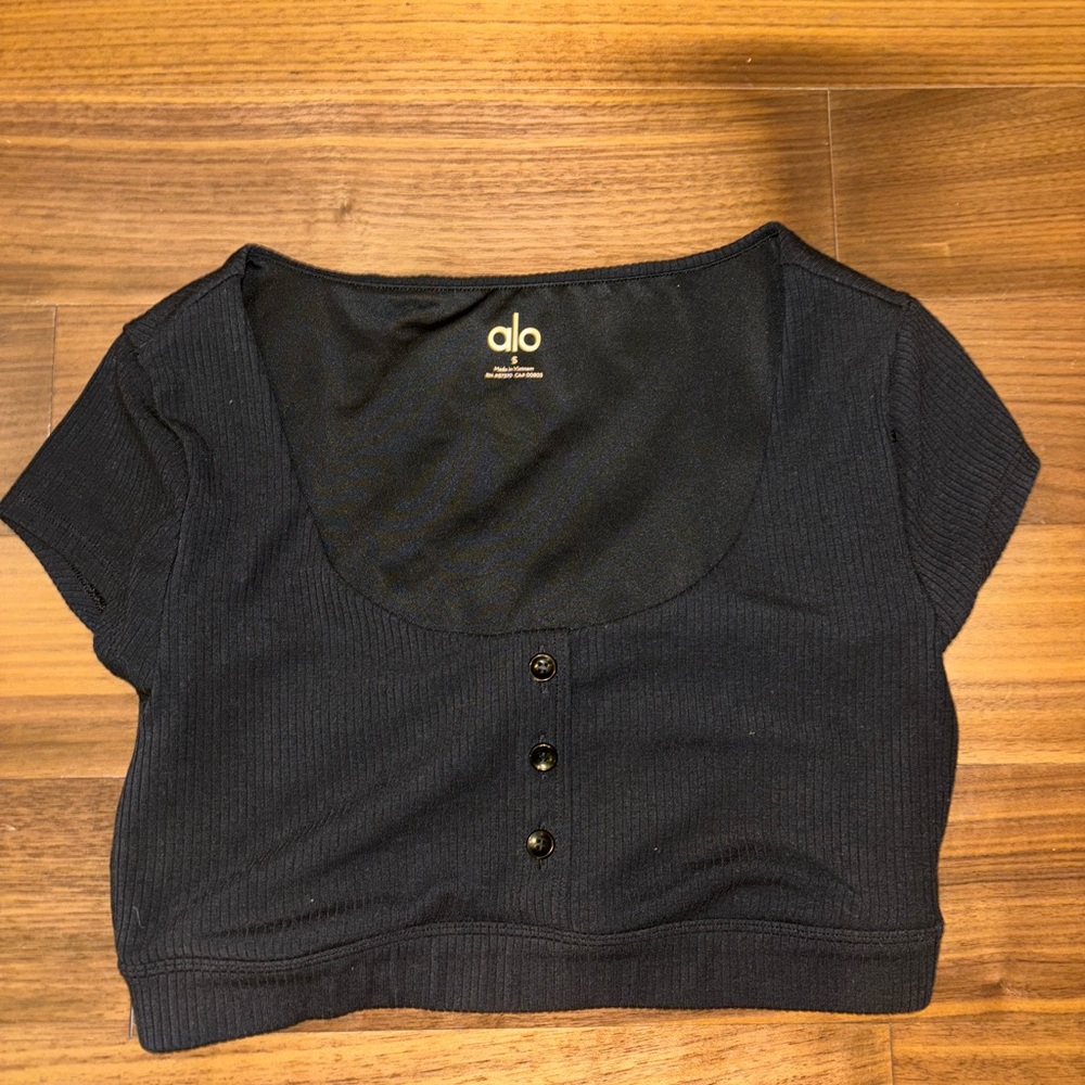Alo Henley Black Top